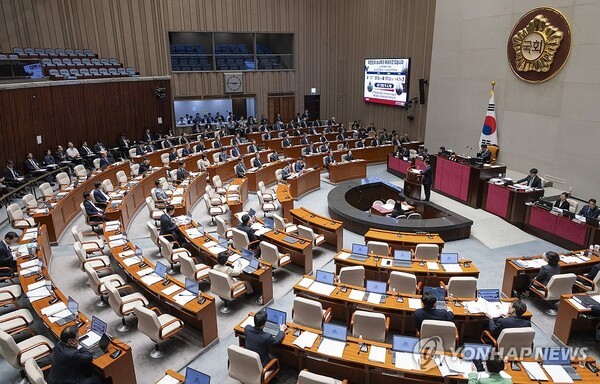 여야, 100일간 '국회 전쟁' 시작··· 입법·예산·인사검증 '대격돌' - 뉴스 썸네일 이미지