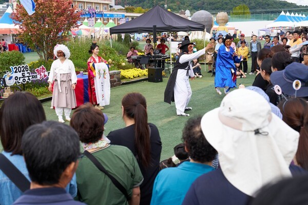 안동국제탈춤페스티벌, 마당극·창작극 선보이며 전통과 현대 잇는 문화...